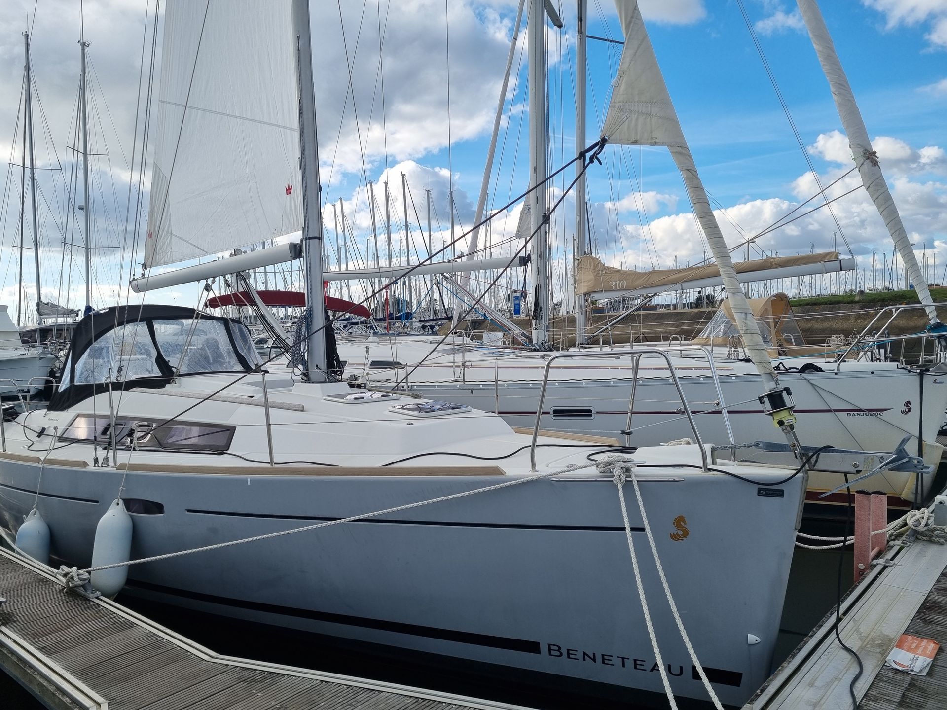 slider 0 Beneteau Oceanis 31